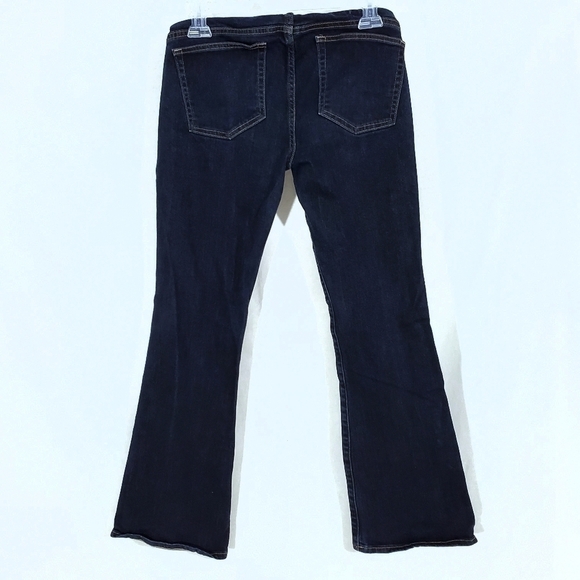 Gap Maternity Full Panel Long & Lean Bootcut Jeans - Picture 6 of 12